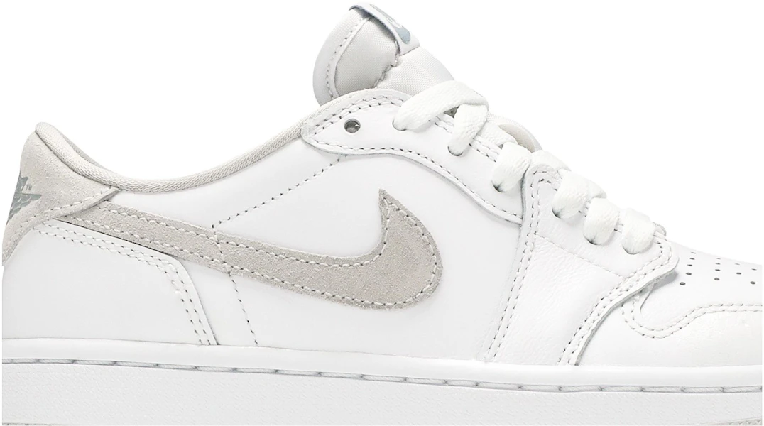 (W) Air Jordan 1 复刻低帮 OG '中性色灰' 2021 CZ0775-100 Lookbook (W) Air Jordan 1 复刻低帮 OG '中性色灰' 2021 CZ0775-100