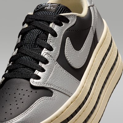 Sizing (W) Air Jordan 1 三层金属银/米白/黑 HV8288-001