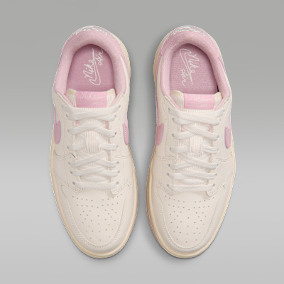 Shop (W) Air Jordan 1 三层米白/米色/冰冷胭脂红 HV8288-101