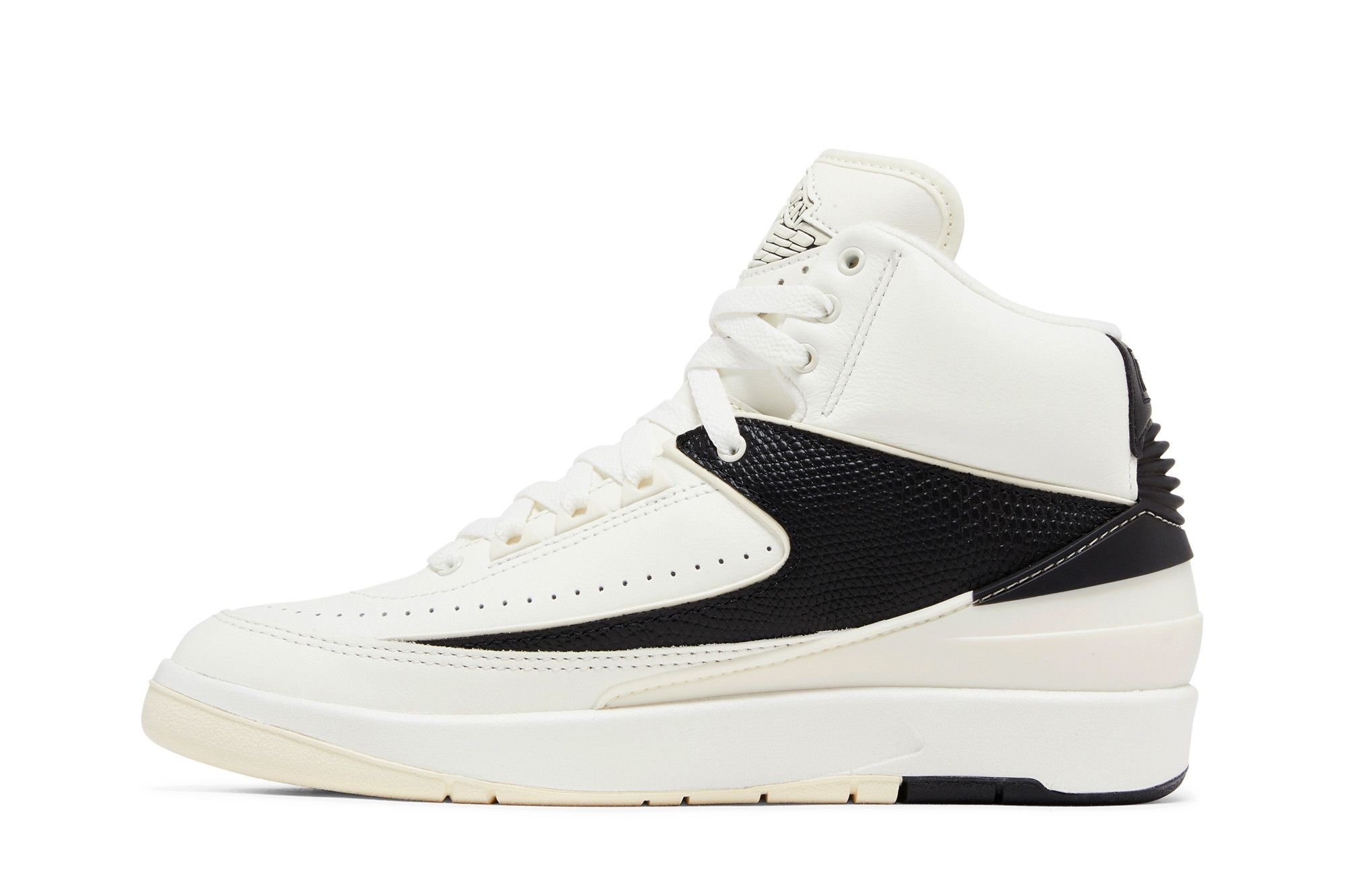Lookbook （女款）Air Jordan 2 復刻版 '米白黑' DX4400-100