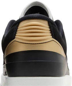 (W) Air Jordan 2 Retro Low 'Hitam Emas Metalik' DX4401-001 Sizing (W) Air Jordan 2 Retro Low 'Hitam Emas Metalik' DX4401-001