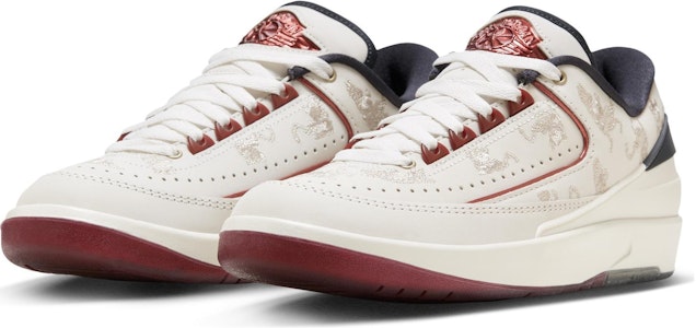 (女性)Air Jordan 2 Retro Low '龍年' FJ5736-100 Lookbook (女性)Air Jordan 2 Retro Low '龍年' FJ5736-100