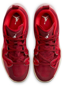 (女性)Air Jordan 37 低筒 'Team Red' DV9989-601 Shop (女性)Air Jordan 37 低筒 'Team Red' DV9989-601
