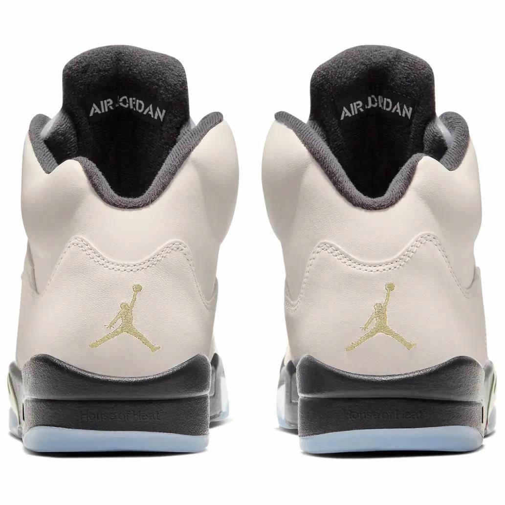 Shop (W) Air Jordan 5 Retro 'Hijau Bersinar' DD9336-130