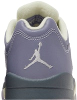 (女款) Air Jordan 5 Retro Low 'Festival Lights' FJ4563-500 Sizing (女款) Air Jordan 5 Retro Low 'Festival Lights' FJ4563-500
