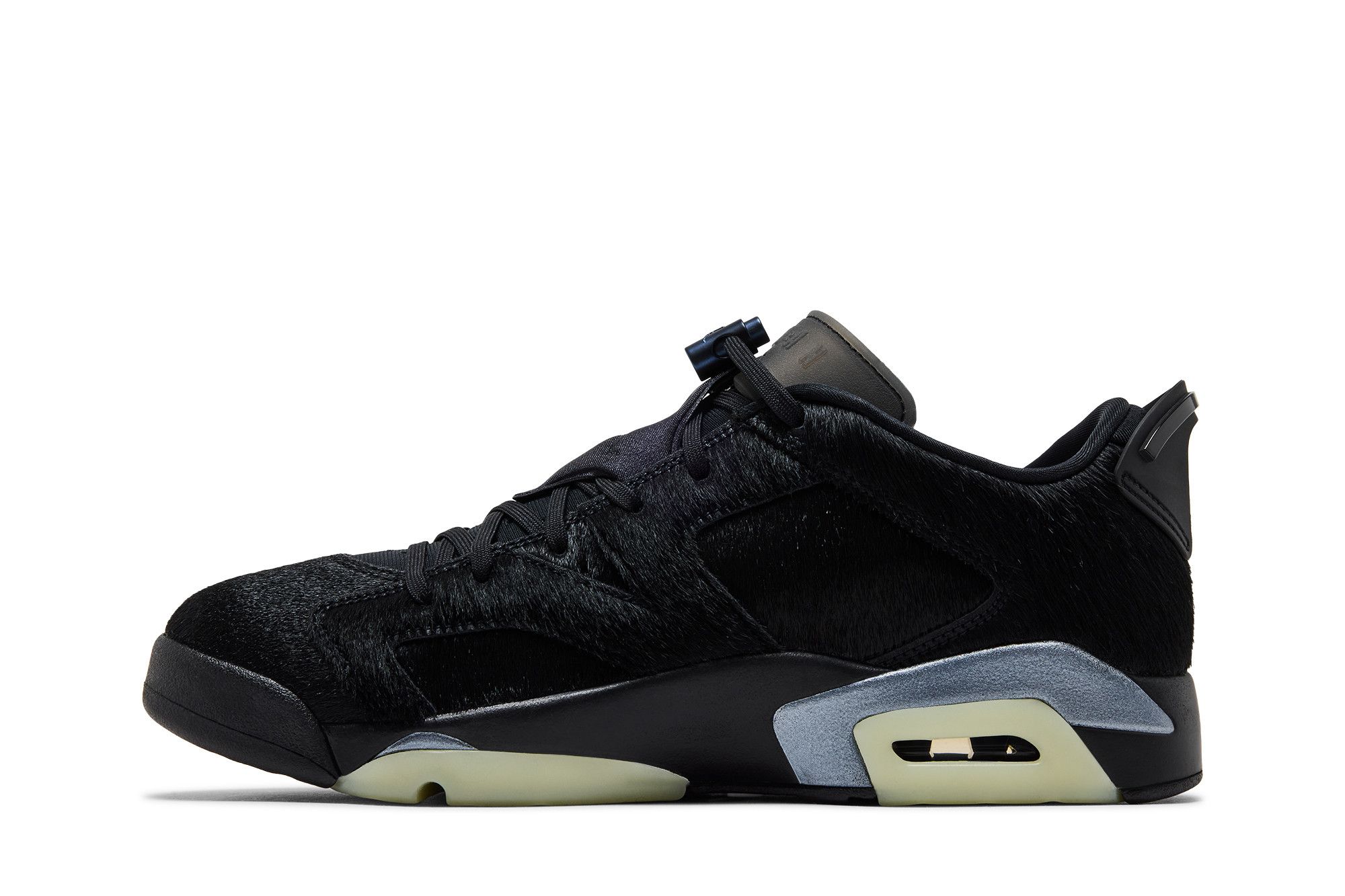 Lookbook (W) Air Jordan 6 Retro Low ''Total Black'' IO9786-001