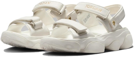 (W) Air Jordan Deja Sandal ''Sail Metallic Gold'' Lelaki & Wanita FN5036-100 Lookbook (W) Air Jordan Deja Sandal ''Sail Metallic Gold'' Lelaki & Wanita FN5036-100