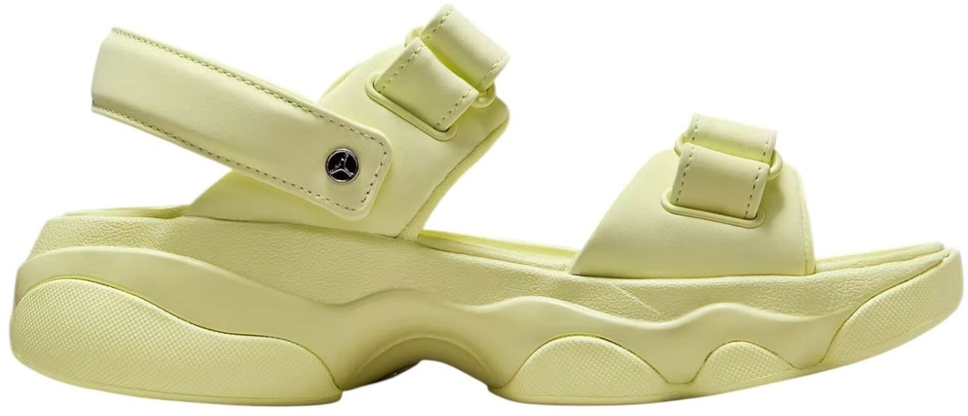 women-air-jordan-deja-sandals-luminous-green-fn-5036-302