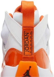 (W) Air Jordan Jumpman Two Trey 'Starfish' Sepatu Sneaker DR9631-180 Sizing (W) Air Jordan Jumpman Two Trey 'Starfish' Sepatu Sneaker DR9631-180