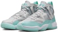 Lookbook (W) Air Jordan Jumpman Two Trey 'Tropical Teal' dalam warna Tropika Teal. DR9631-004