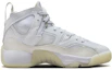 Lookbook (W) Air Jordan Jumpman Two Trey ''Bianco Sail'' DR9631-100