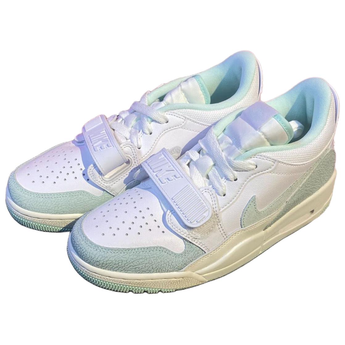 Lookbook (W) エアジョーダン レガシー 312 ロー ''イグルー セイル'' FQ7827-103