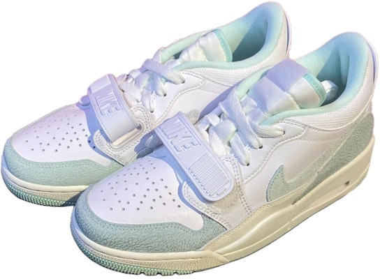 (Women) Air Jordan Legacy 312 Low 'Igloo Sail' FQ7827-103 Lookbook (Women) Air Jordan Legacy 312 Low 'Igloo Sail' FQ7827-103