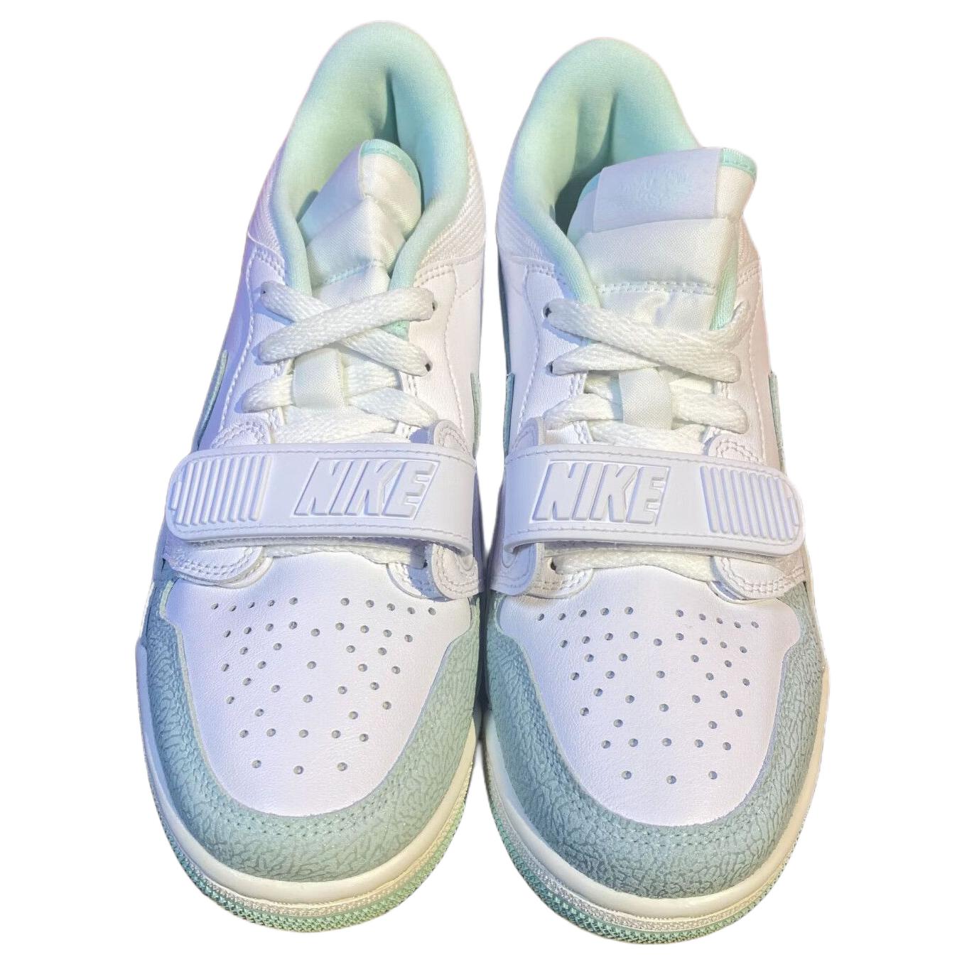 Shop (W) エアジョーダン レガシー 312 ロー ''イグルー セイル'' FQ7827-103