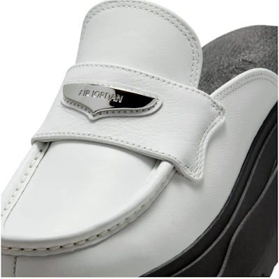 (W) Air Jordan Mule Summit Putih Hitam HJ4292-100 Details for (W) Air Jordan Mule Summit Putih Hitam HJ4292-100