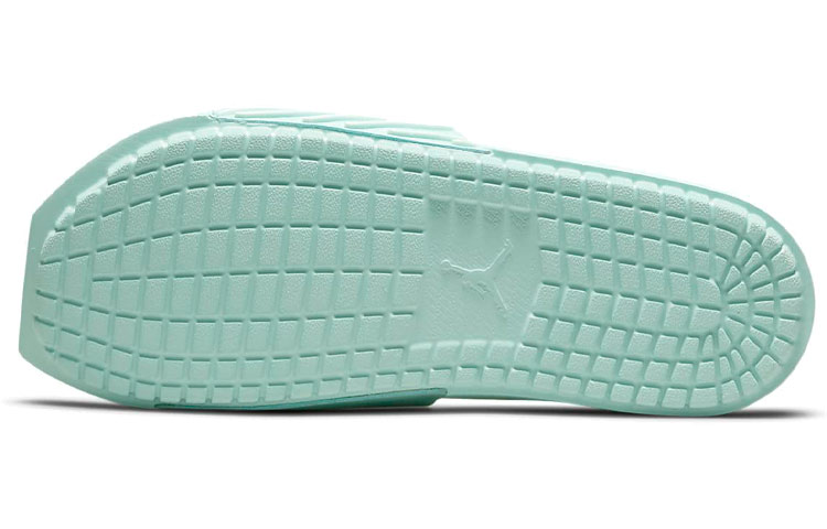 Shop (W) Air Jordan Nola Slides 'Light Dew' Sandal Wanita Hijau Muda CZ8027-300