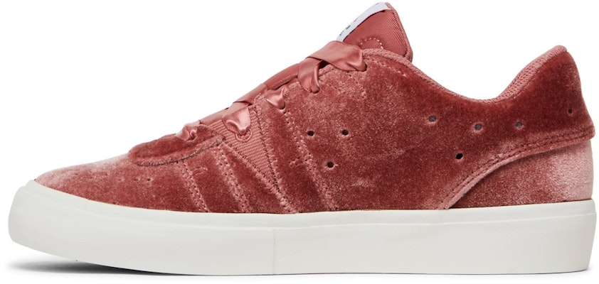 (W) Air Jordan Series.05 SE Low 'Terciopelo Rosa' DZ7737-600 Lookbook (W) Air Jordan Series.05 SE Low 'Terciopelo Rosa' DZ7737-600