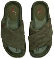 Shop (W) Air Jordan Sophia ''Grün'' DO8863-200