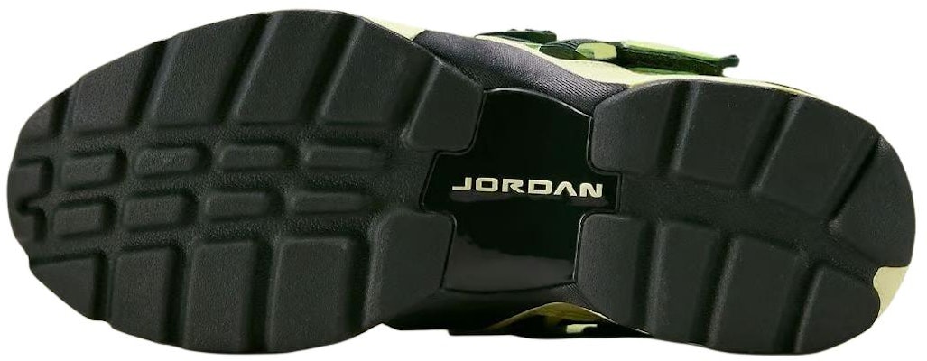 (Women) Air Jordan Trunner LX 'Luminous Green' HQ2164-302 Details for (Women) Air Jordan Trunner LX 'Luminous Green' HQ2164-302