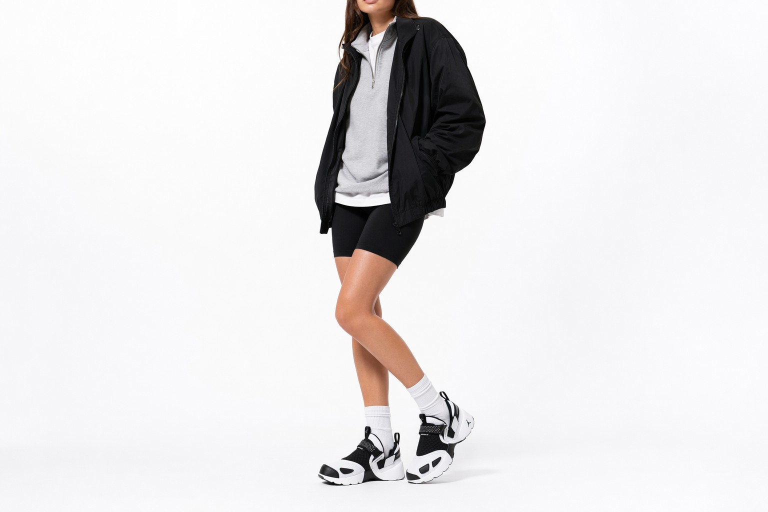 Order (W) Air Jordan Trunner LX Blanco Negro HQ2164-100