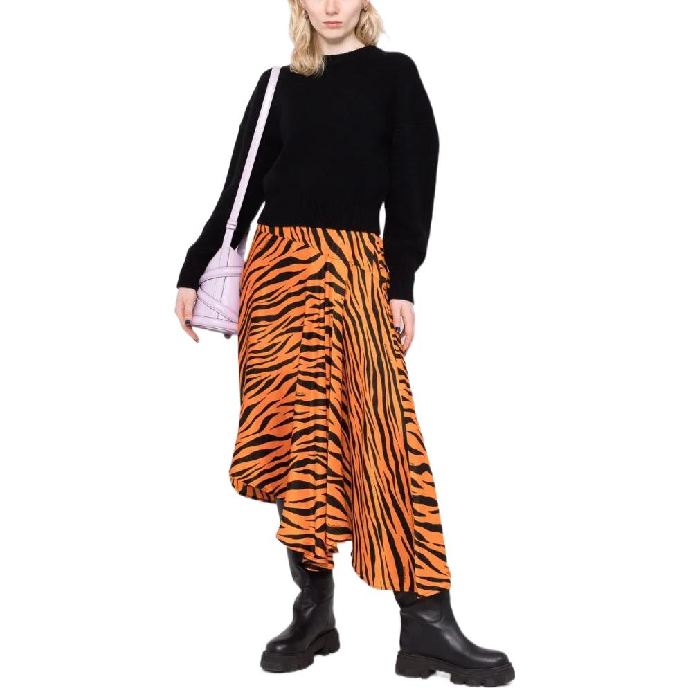 Lookbook (Women) Alexander McQueen  Black Wool Crewneck Sweater FW22. 688350-Q1AX9-1000