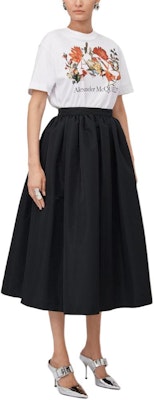 (Women) Alexander McQueen Floral Letter Print White Crewneck T-Shirt SS24 781466-QZALQ-0900 Purchase (Women) Alexander McQueen Floral Letter Print White Crewneck T-Shirt SS24 781466-QZALQ-0900