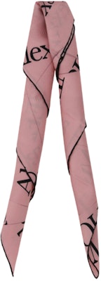 (W) 亞歷山大麥昆 粉紅標誌裝飾圍巾 7746663001Q Lookbook (W) 亞歷山大麥昆 粉紅標誌裝飾圍巾 7746663001Q