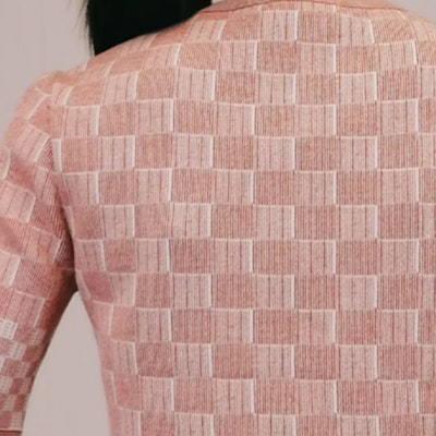 (Women) Alexander McQueen Red Short-Sleeve Checkered Crop T-Shirt 461077-Q1RO1-6518 Purchase (Women) Alexander McQueen Red Short-Sleeve Checkered Crop T-Shirt 461077-Q1RO1-6518