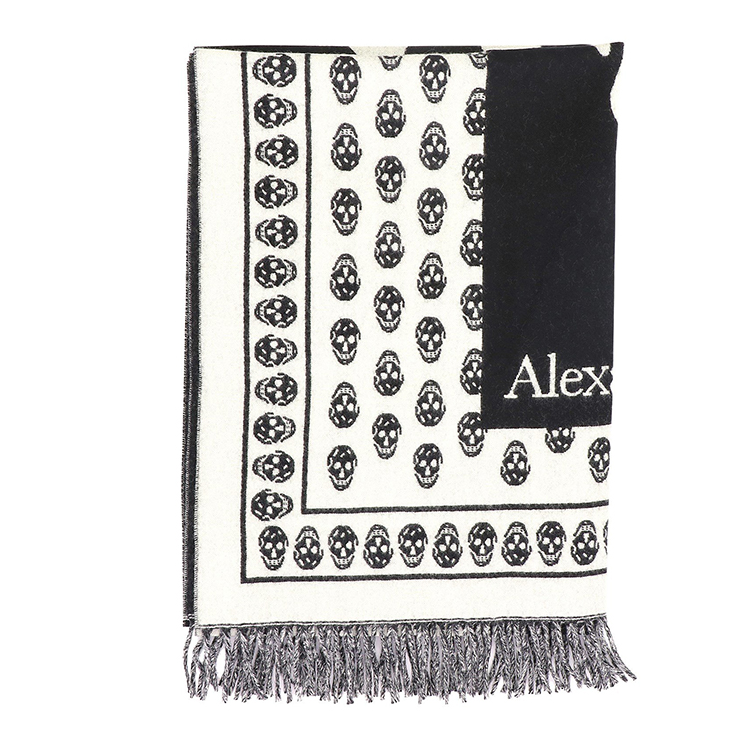 (Women) Alexander McQueen  Wool Skull Print Scarf Black 6624563200Q1078