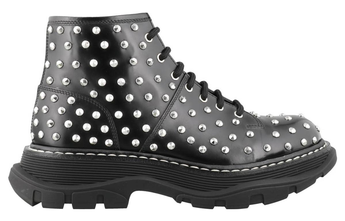 Order (W) Alexander McQueen Sepatu Boot Mata Kaki 'Black Studd' 595470WHQSG1090