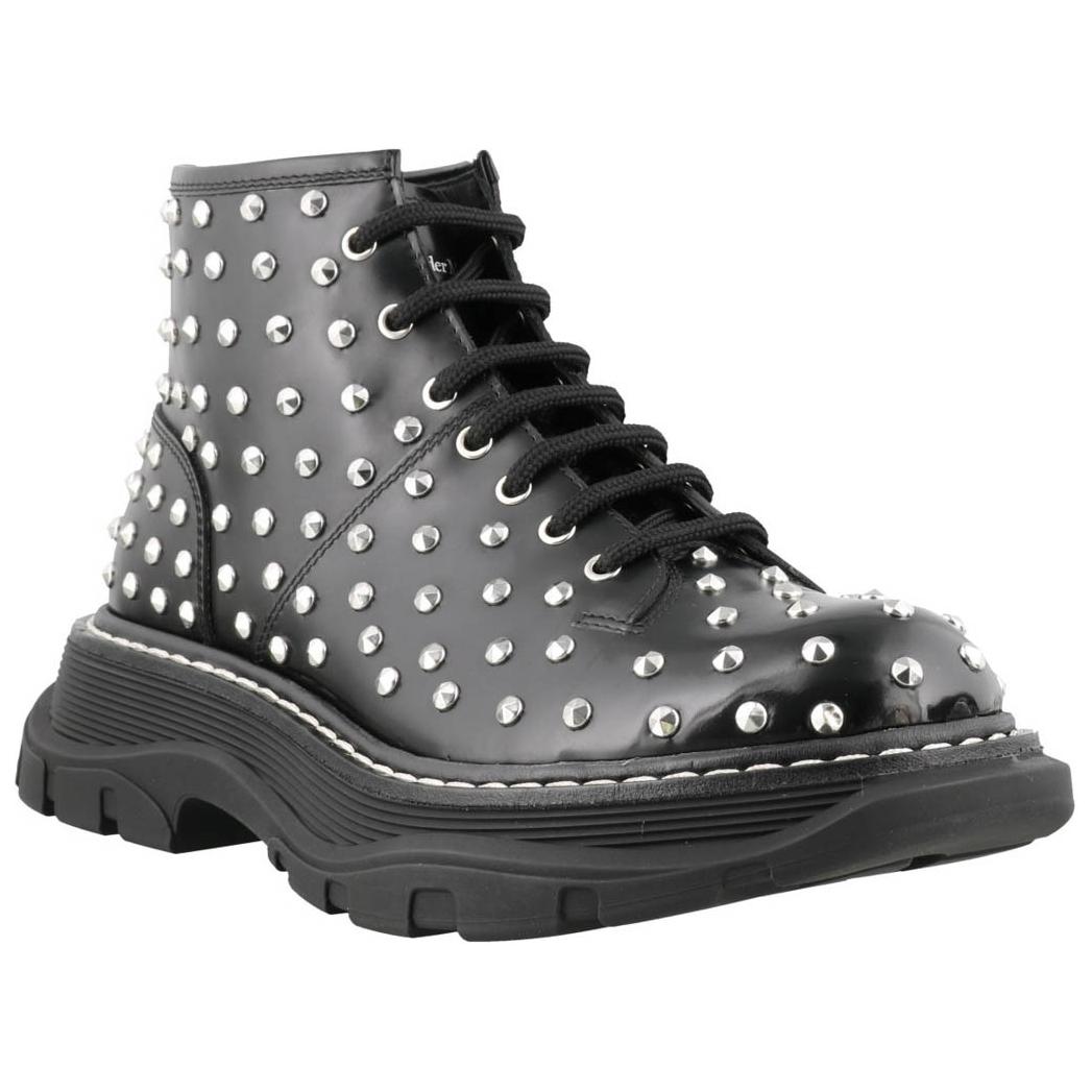 Lookbook (W) Alexander McQueen Sepatu Boot Mata Kaki 'Black Studd' 595470WHQSG1090