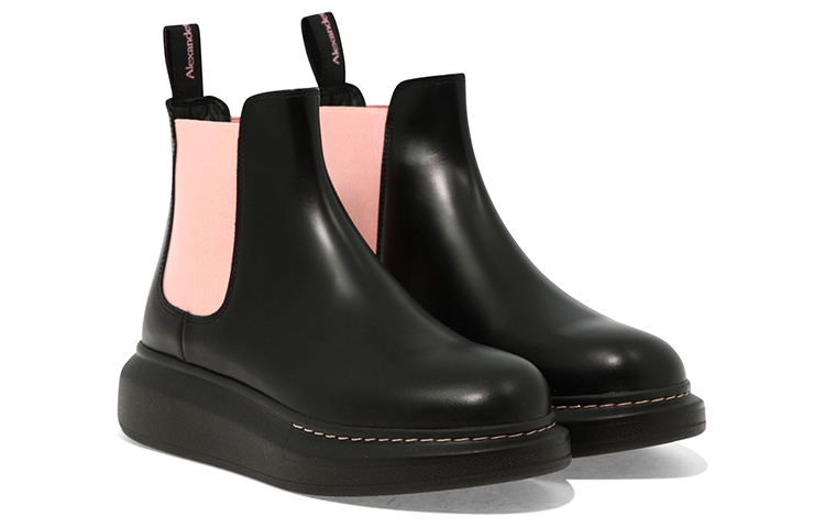 Lookbook (W) Alexander McQueen Chelsea Boot 'Hitam Merah Jambu' 586398WHX561492