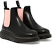 Lookbook (W) Alexander McQueen Chelsea Boot 'Hitam Merah Jambu' 586398WHX561492