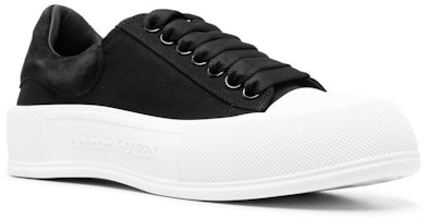 (W) Alexander McQueen Deck Skate Plimsoll Zapatos 'Negro Blanco' 697120W4MV71070 Lookbook (W) Alexander McQueen Deck Skate Plimsoll Zapatos 'Negro Blanco' 697120W4MV71070