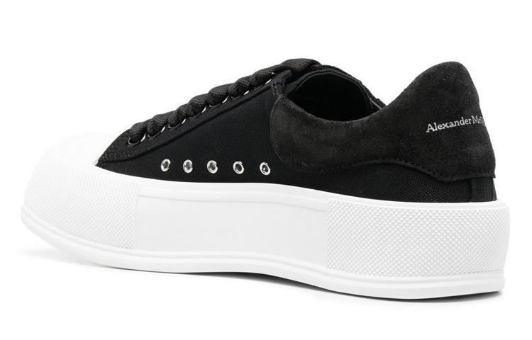 Purchase (W) Sepatu Alexander McQueen Deck Skate Plimsoll 'Hitam Putih' 697120W4MV71070