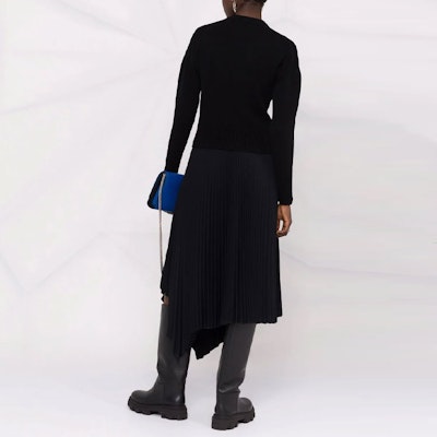 (W) Alexander McQueen FW21 Love Birds Baju Sulam Hitam. 667759-Q1AU7-1095 Shop (W) Alexander McQueen FW21 Love Birds Baju Sulam Hitam. 667759-Q1AU7-1095