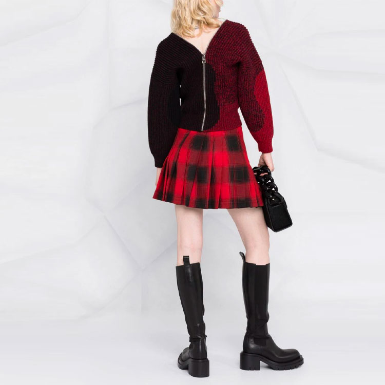 Shop (Women) Alexander McQueen FW21 Red Wool Knit Zip V-Neck Cardigan Sweater 680811-Q1AXN-6065