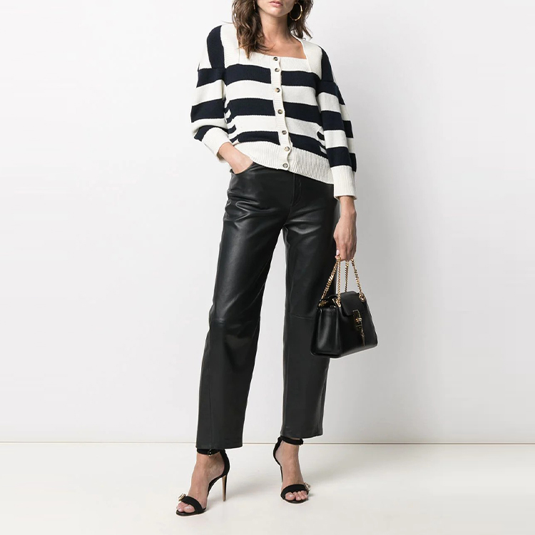 Lookbook (W) Alexander McQueen FW21 Baju Sweater Kain Wool Leher Petak Berjalur Putih 650315-Q1ASW-9058