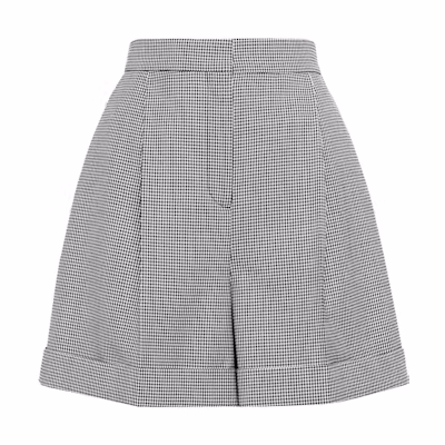 (Women) Alexander McQueen FW23 Black Checkered Print Casual Shorts. 741600-QZAJJ-1080