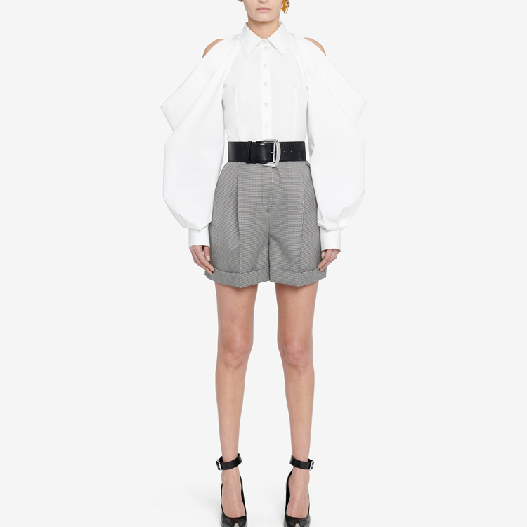 Lookbook (Women) Alexander McQueen FW23  Black Checkered Print Casual Shorts. 741600-QZAJJ-1080