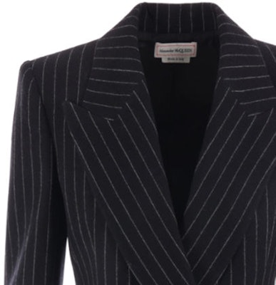 (W) Alexander McQueen FW23 Blazer Hitam Garis Pinstripe Double-Breasted. 768496-QJAD3-1080 Details for (W) Alexander McQueen FW23 Blazer Hitam Garis Pinstripe Double-Breasted. 768496-QJAD3-1080