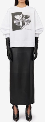 (Women) Alexander McQueen FW23 Floral Logo Print Crewneck Sweatshirt Women White. 769931-QZAKM-0900 Lookbook (Women) Alexander McQueen FW23 Floral Logo Print Crewneck Sweatshirt Women White. 769931-QZAKM-0900