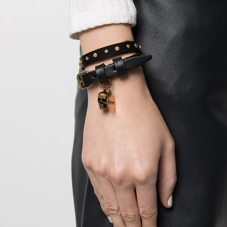 (Women) Alexander McQueen Gold Studded Wrap Leather Bracelet Women 6309901AAA3-1000 圖 4