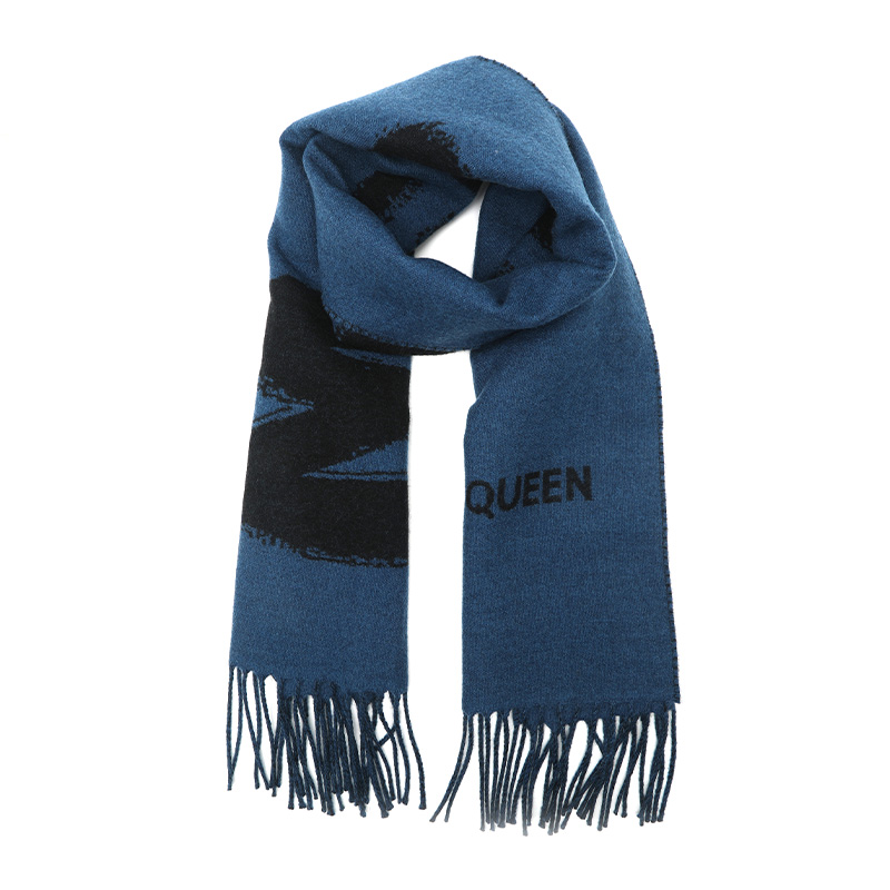 Shop (W) 알렉산더 맥퀸 그래피티 로고 울 프린지 스카프 네이비 유니섹스 7075373200Q4460
