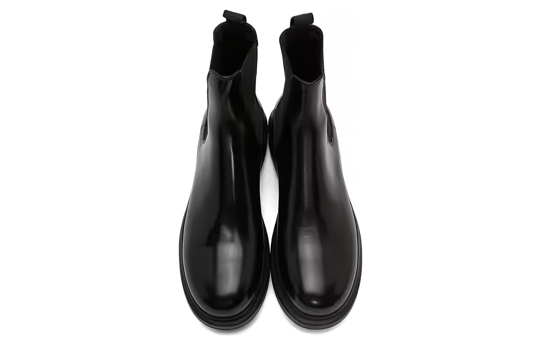 Shop (W) アレキサンダー・マックイーン ハイブリッド チェルシーブーツ (黒) 586398-WHX52-1000