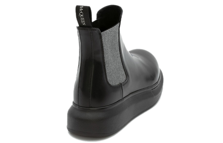 Shop (W) アレキサンダー・マックイーン ハイブリッド チェルシーブーツ (黒) 586398WHX5I1081