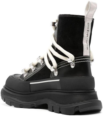 (W) Stivali Alexander McQueen in Pelle con Lacci 5cm ''Black'' stile Dr. Martens. 766899WIED41694 Shop (W) Stivali Alexander McQueen in Pelle con Lacci 5cm ''Black'' stile Dr. Martens. 766899WIED41694
