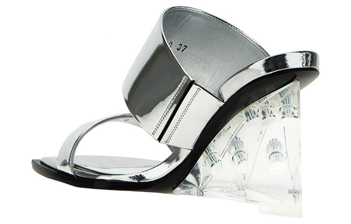 Shop (W) 알렉산더 맥퀸 실버 가죽 플랫폼 샌들 747190W4WG08100