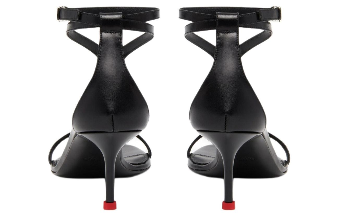 Shop (W) 알렉산더 맥퀸 블랙 가죽 컴포트 샌들 790115WIFD11037