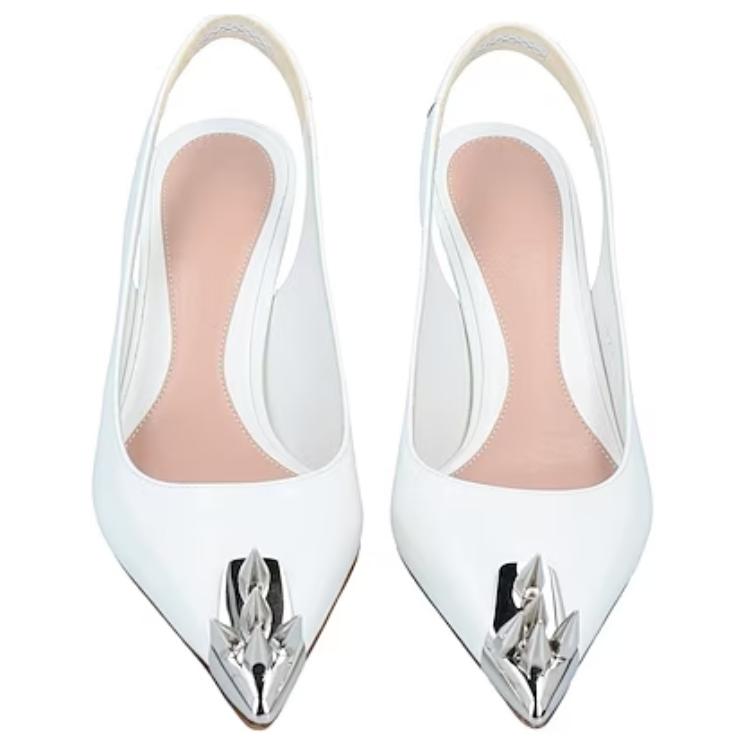 Shop Alexander McQueen 亞歷山大·麥昆 簡約休閒皮革套足坡跟時尚涼鞋 女款 白色